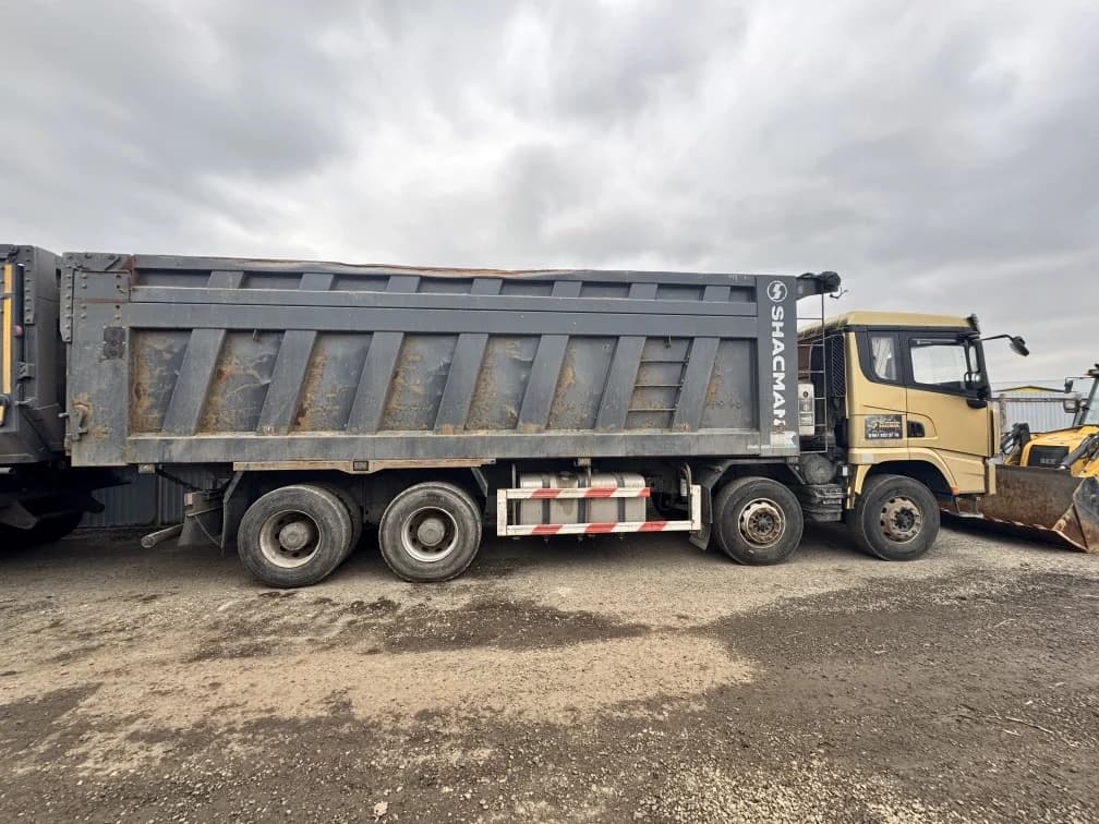 SHACMAN SX33186V366