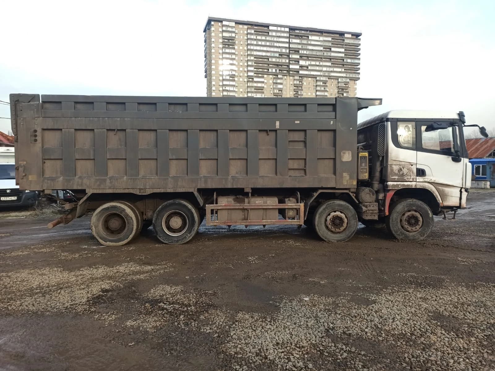 SHACMAN SX33186W366C