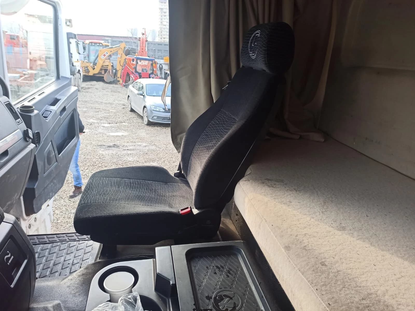 SHACMAN SX33186W366C