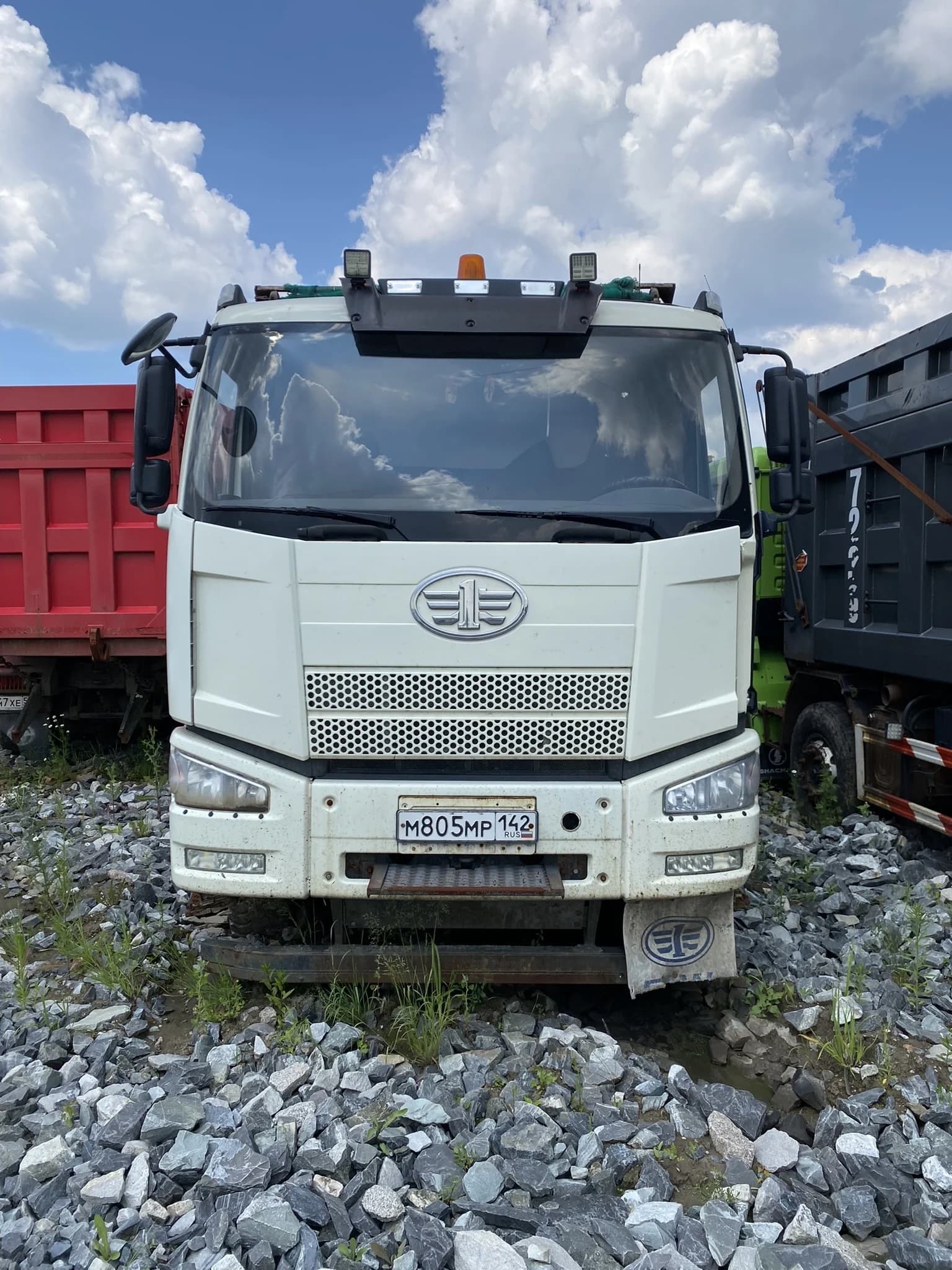 FAW J6