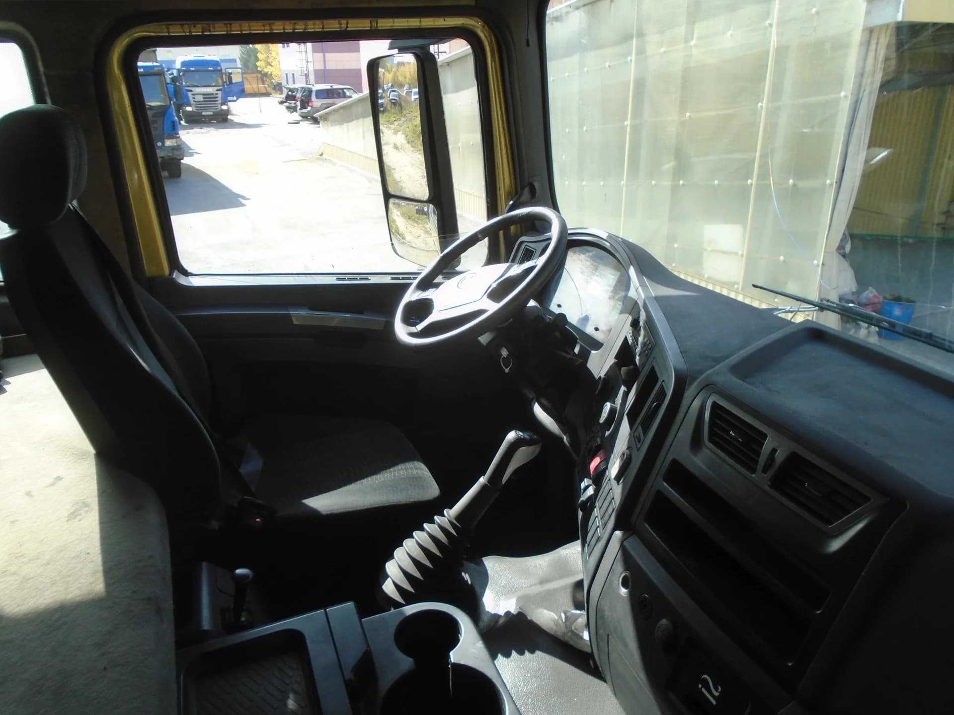 SHACMAN SX33186T366C