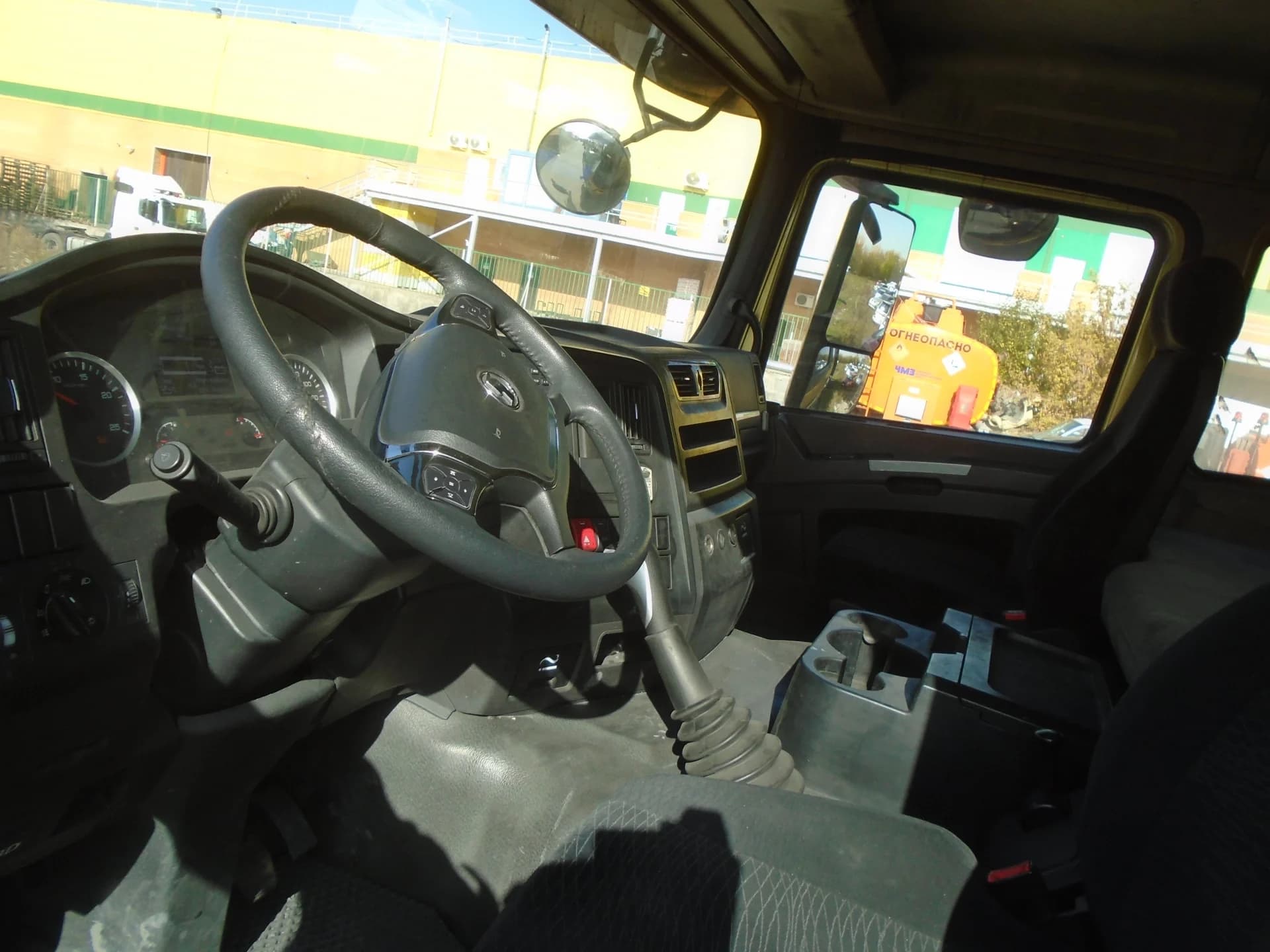 SHACMAN SX33186T366C