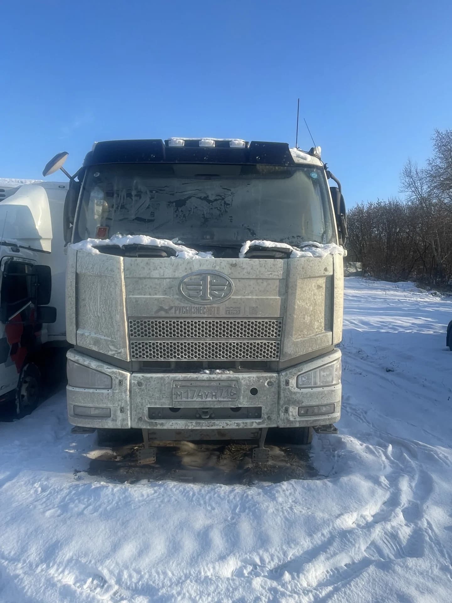 FAW J6
