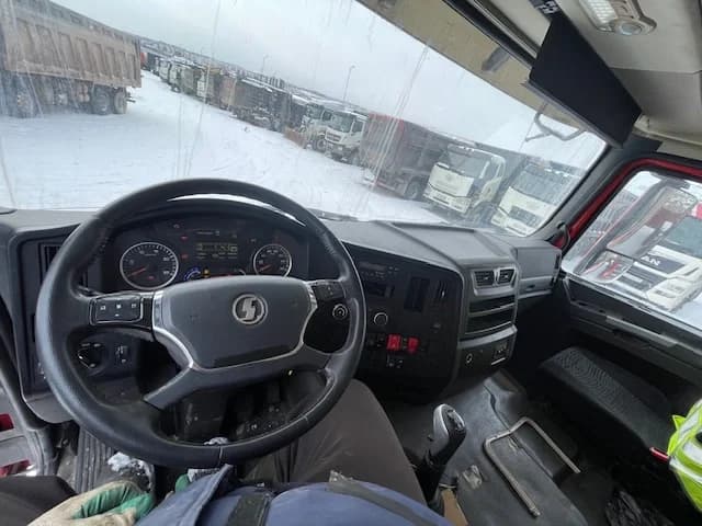 SHACMAN SX33186W366C