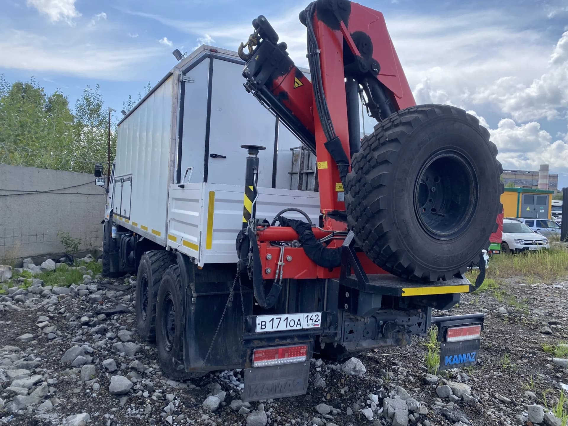 КамАЗ 43118