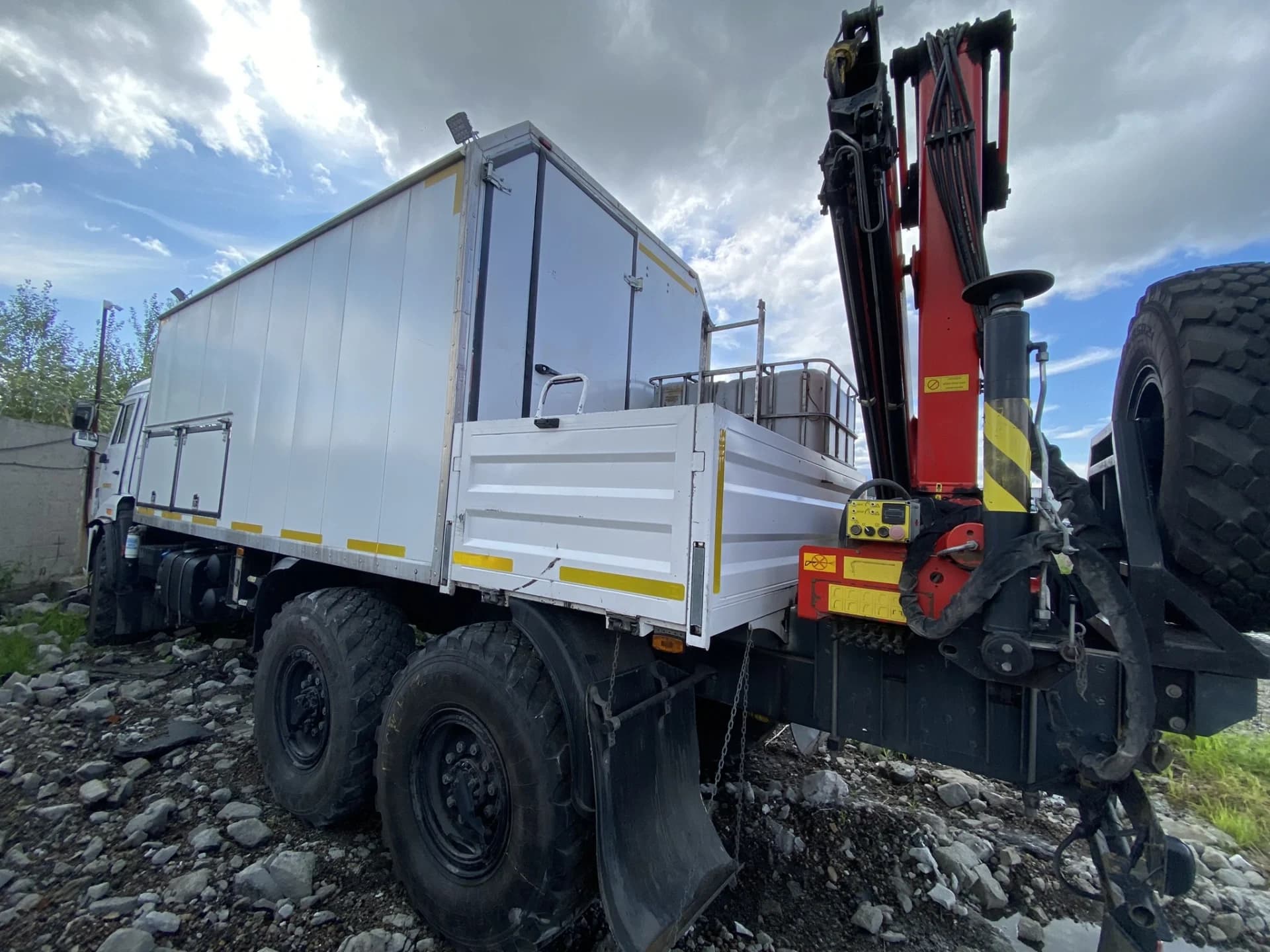 КамАЗ 43118