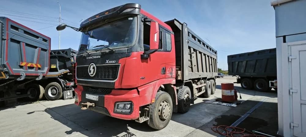 SHACMAN SX33186V366