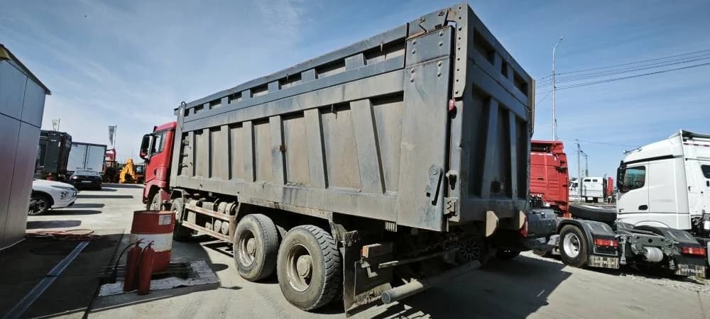 SHACMAN SX33186V366