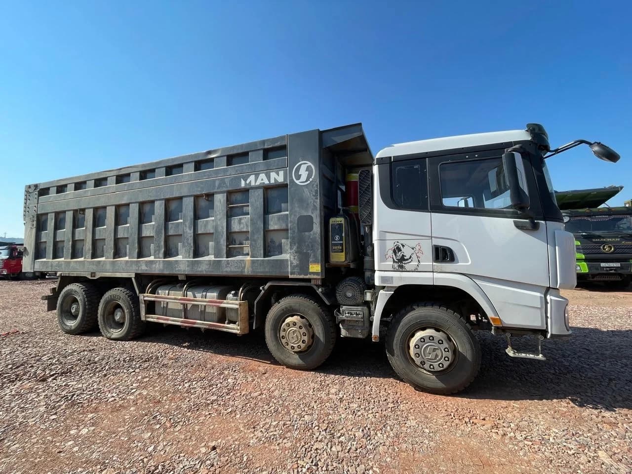 SHACMAN SX33186W366C