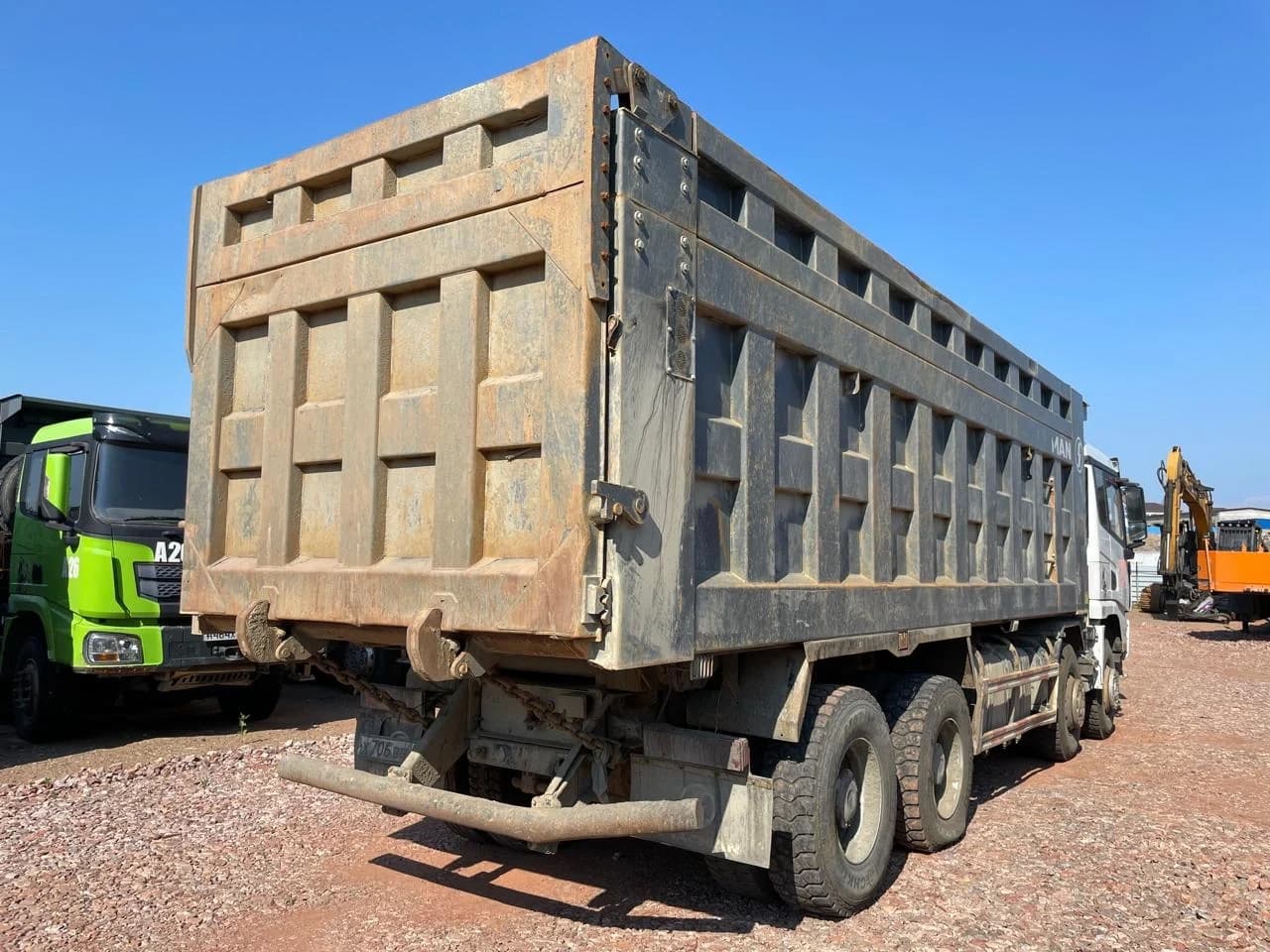SHACMAN SX33186W366C