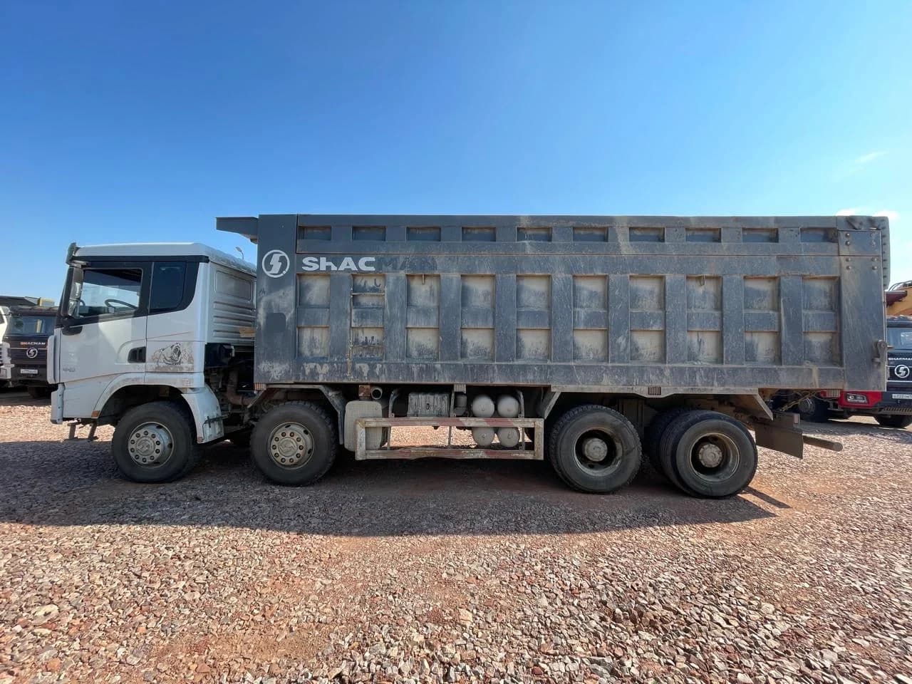 SHACMAN SX33186W366C