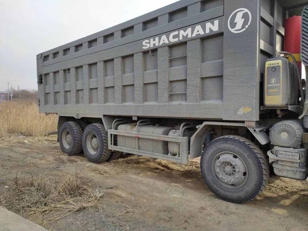 SHACMAN SX33186W366C