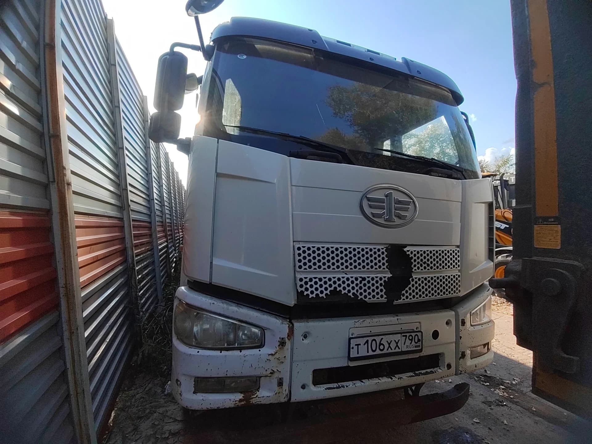 FAW J6