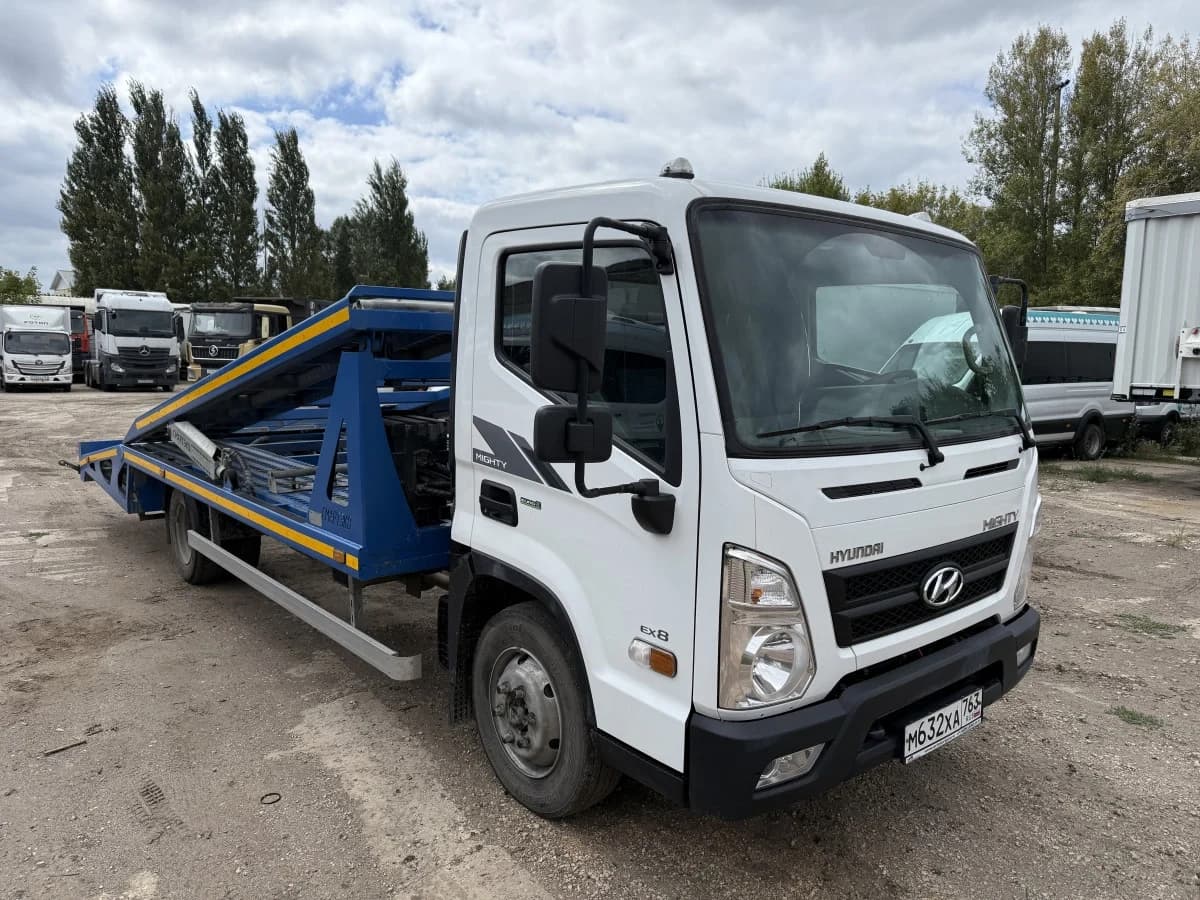 Hyundai Mighty EX8