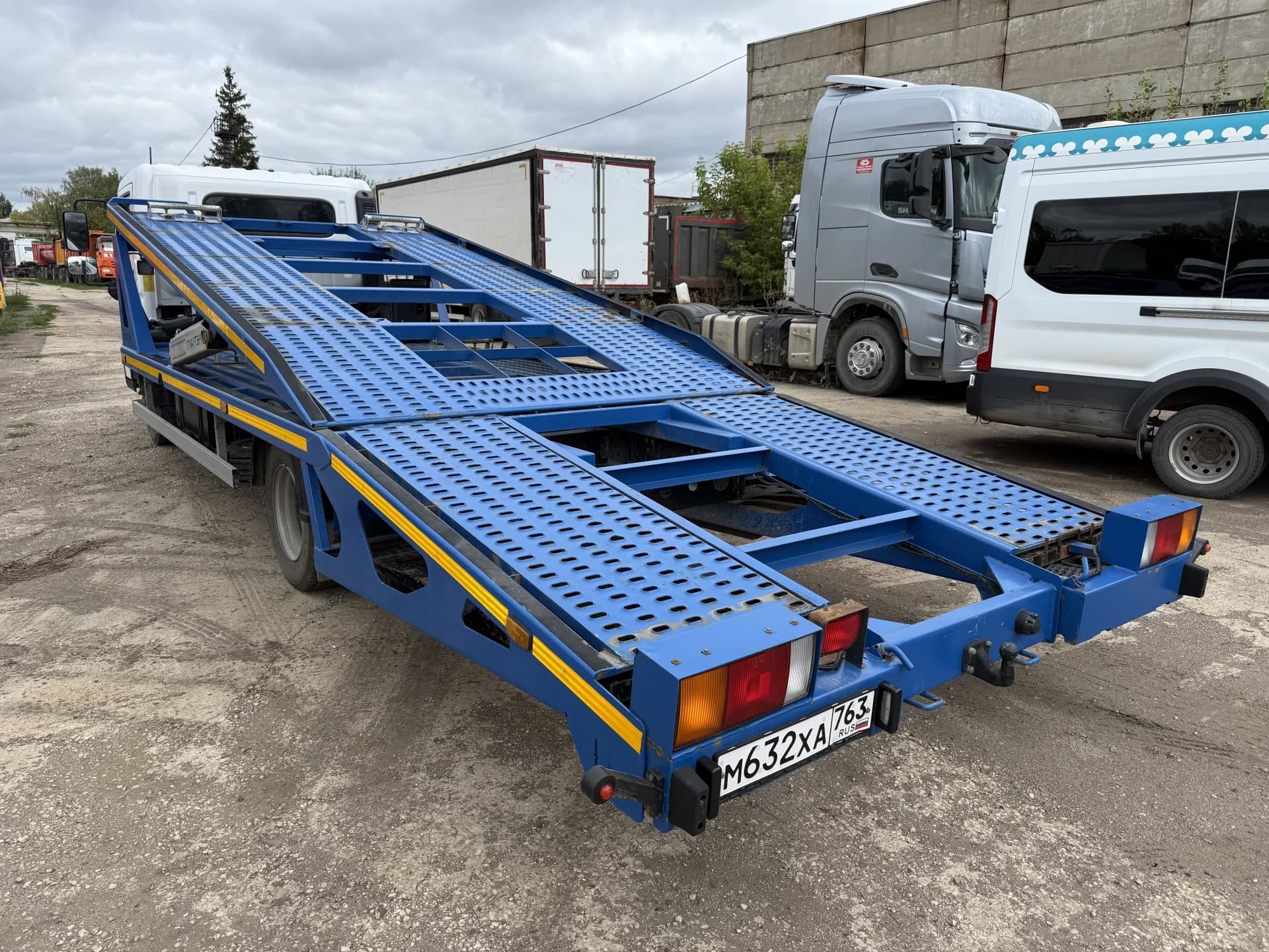 Hyundai Mighty EX8