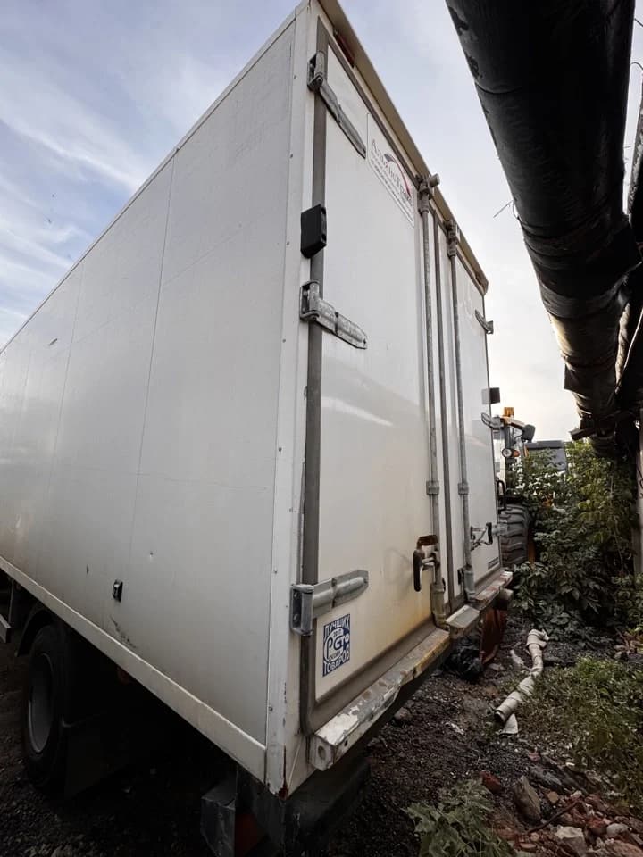 Hino 300