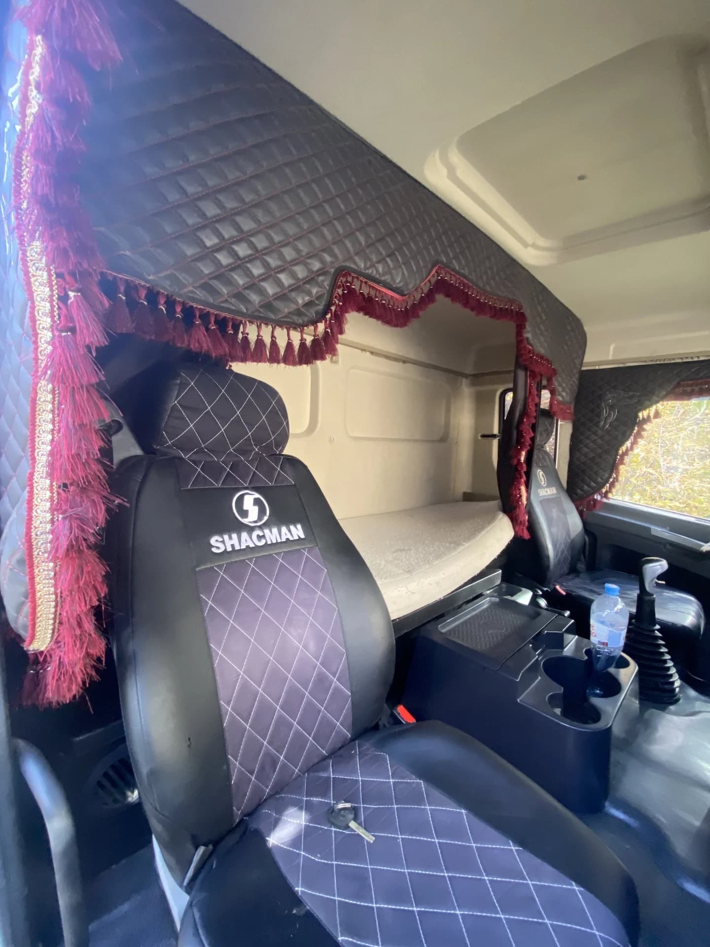 SHACMAN SX33186V366