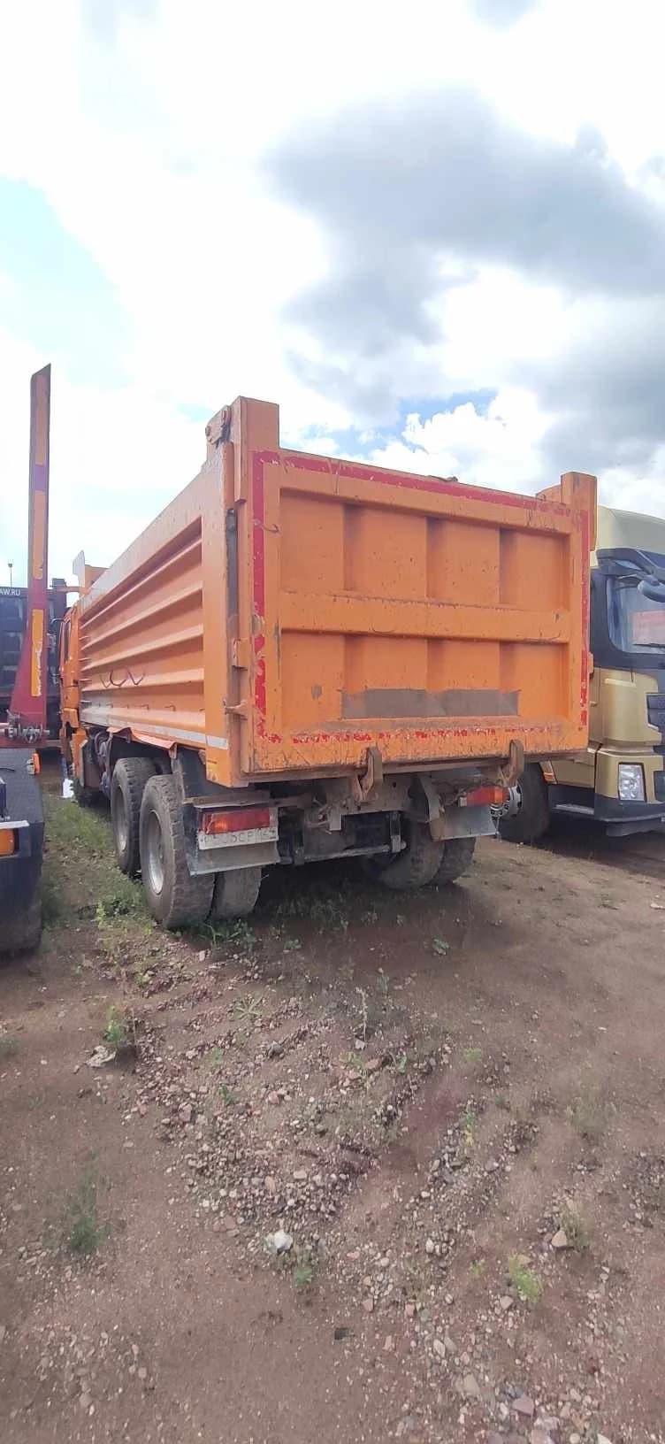 SHACMAN SX3258DR384