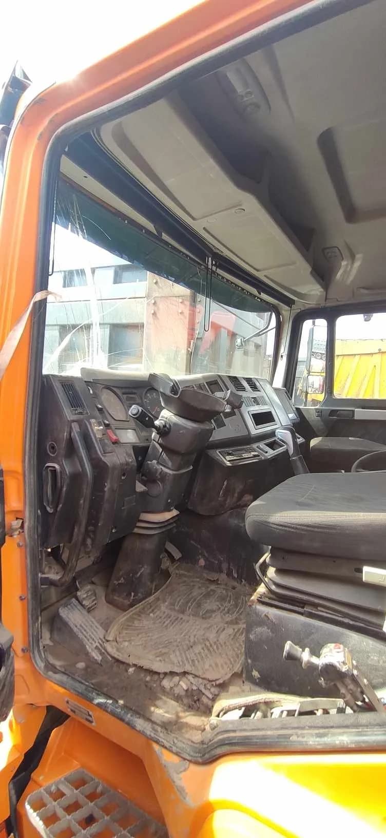 SHACMAN SX3258DR384