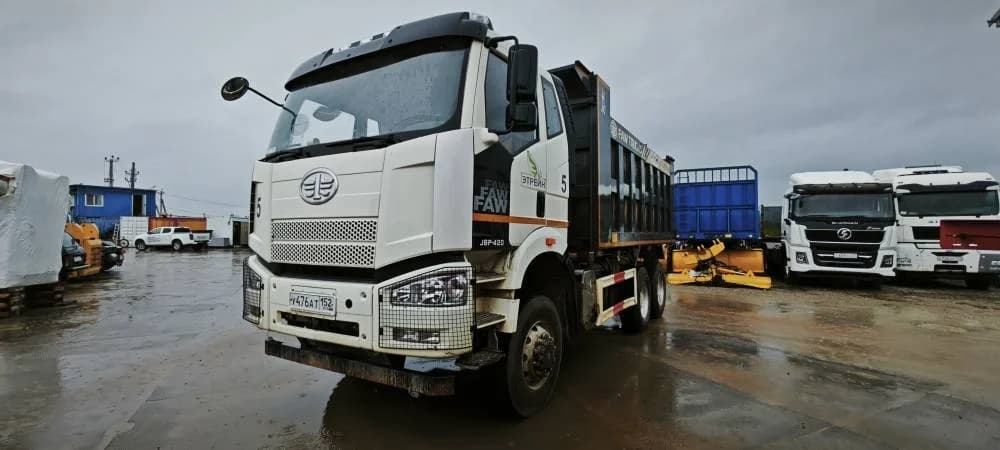 FAW J6