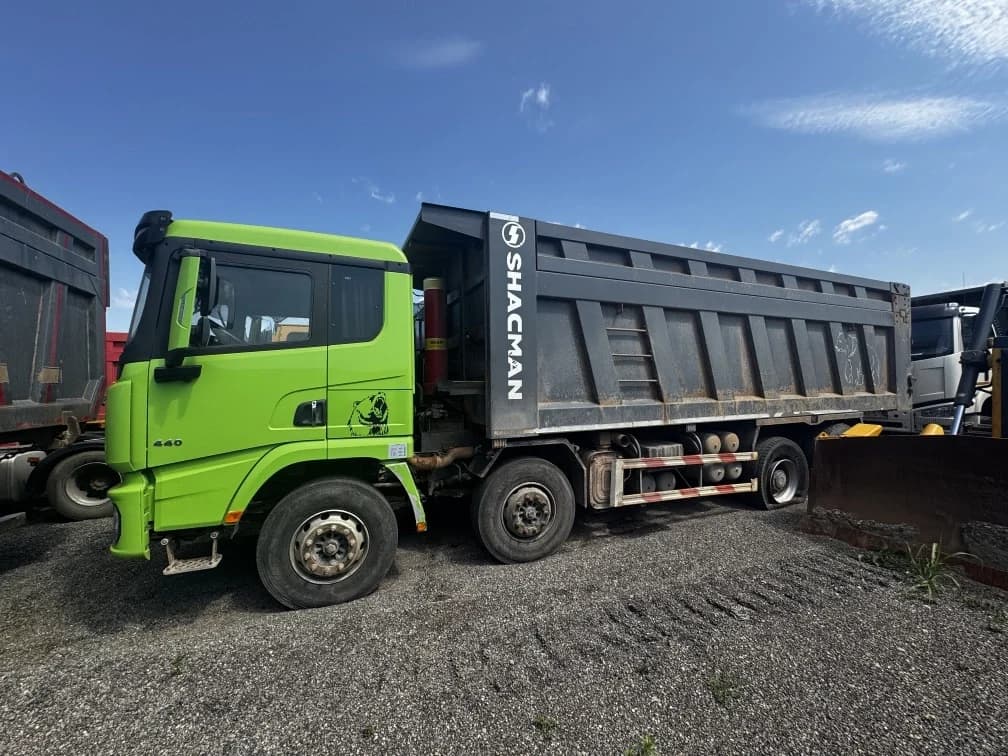 SHACMAN SX33186W366C