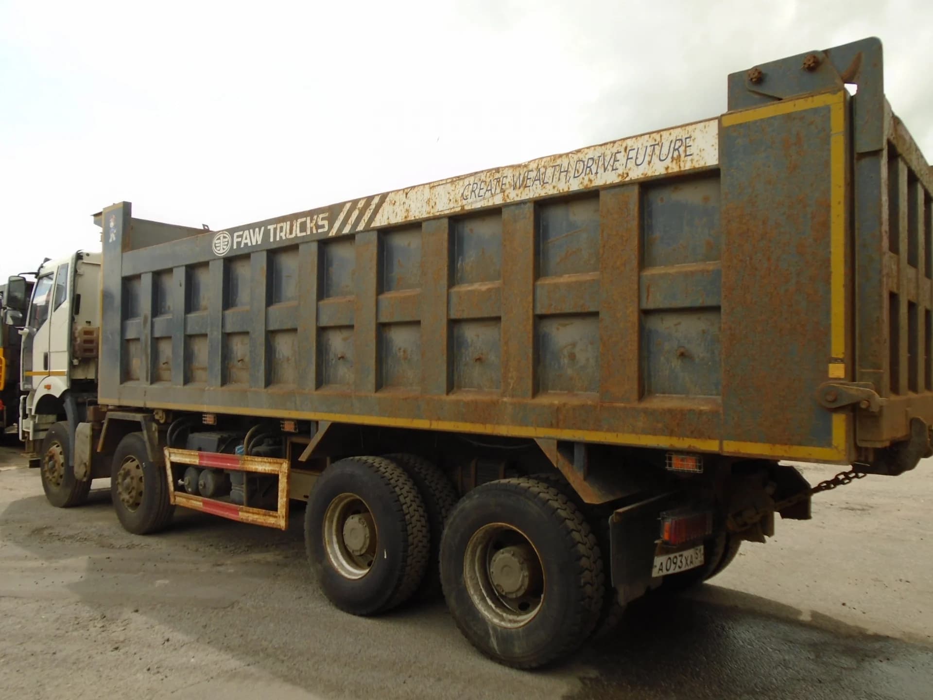 FAW J6