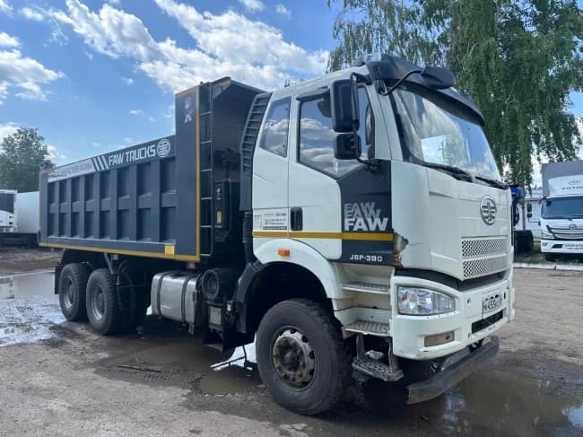 FAW J6