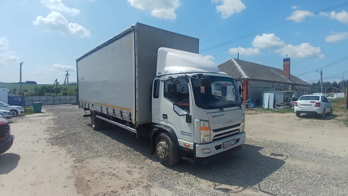 JAC N120