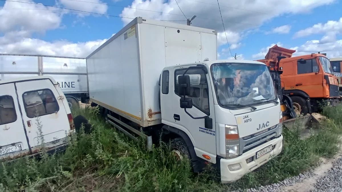 JAC N120