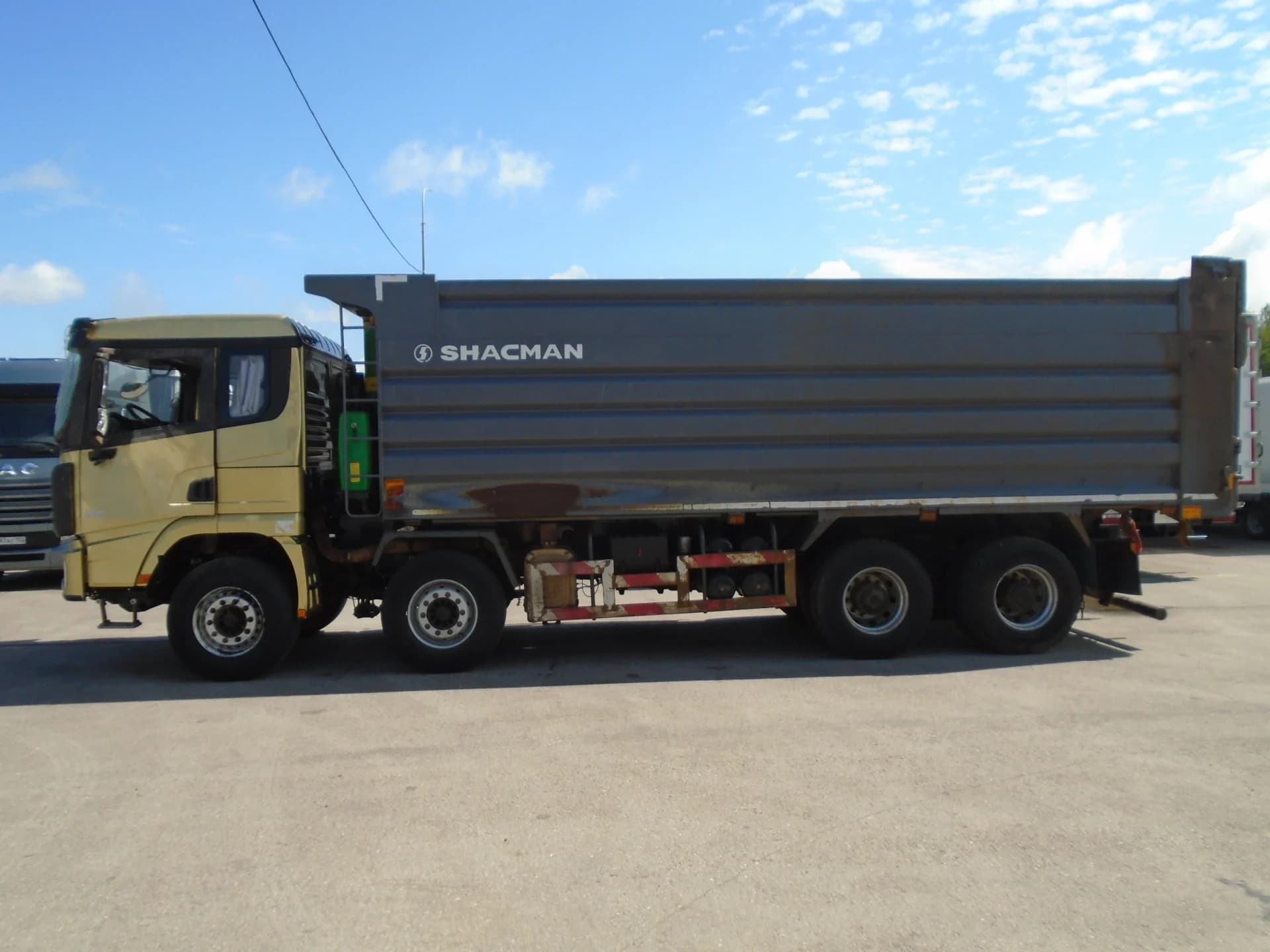 SHACMAN SX33186T366C