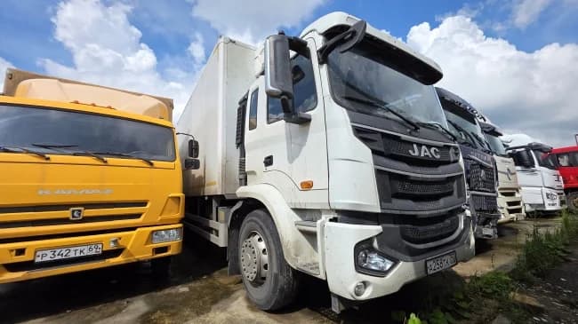 JAC N200