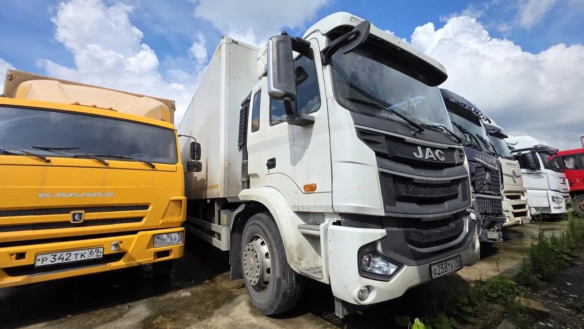 JAC N200