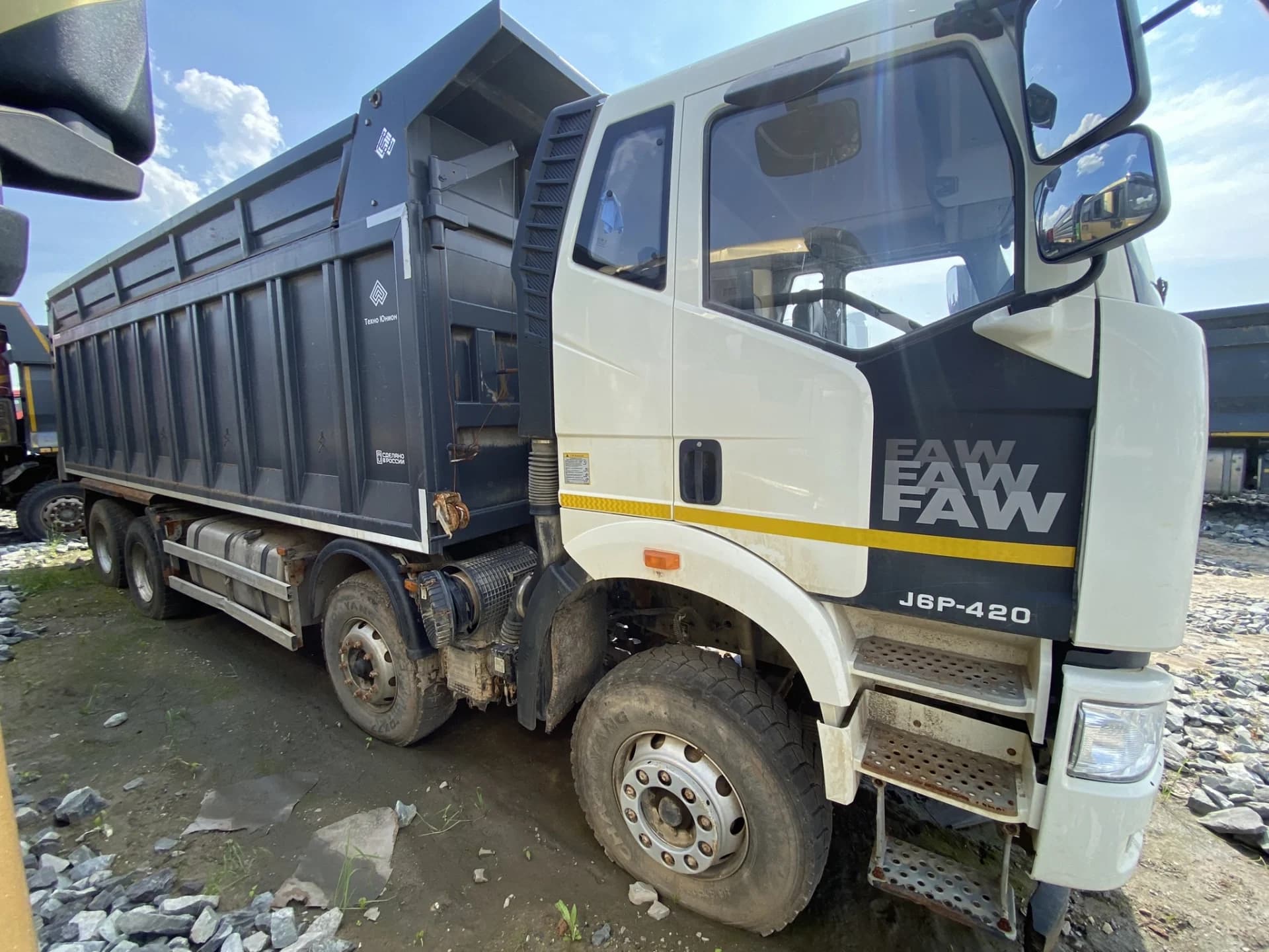 FAW J6