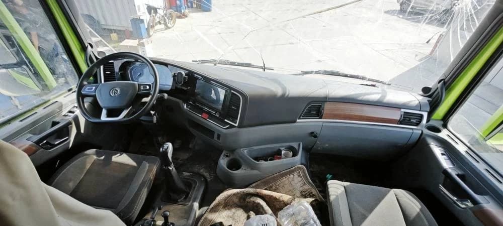 SHACMAN SX33186W366C