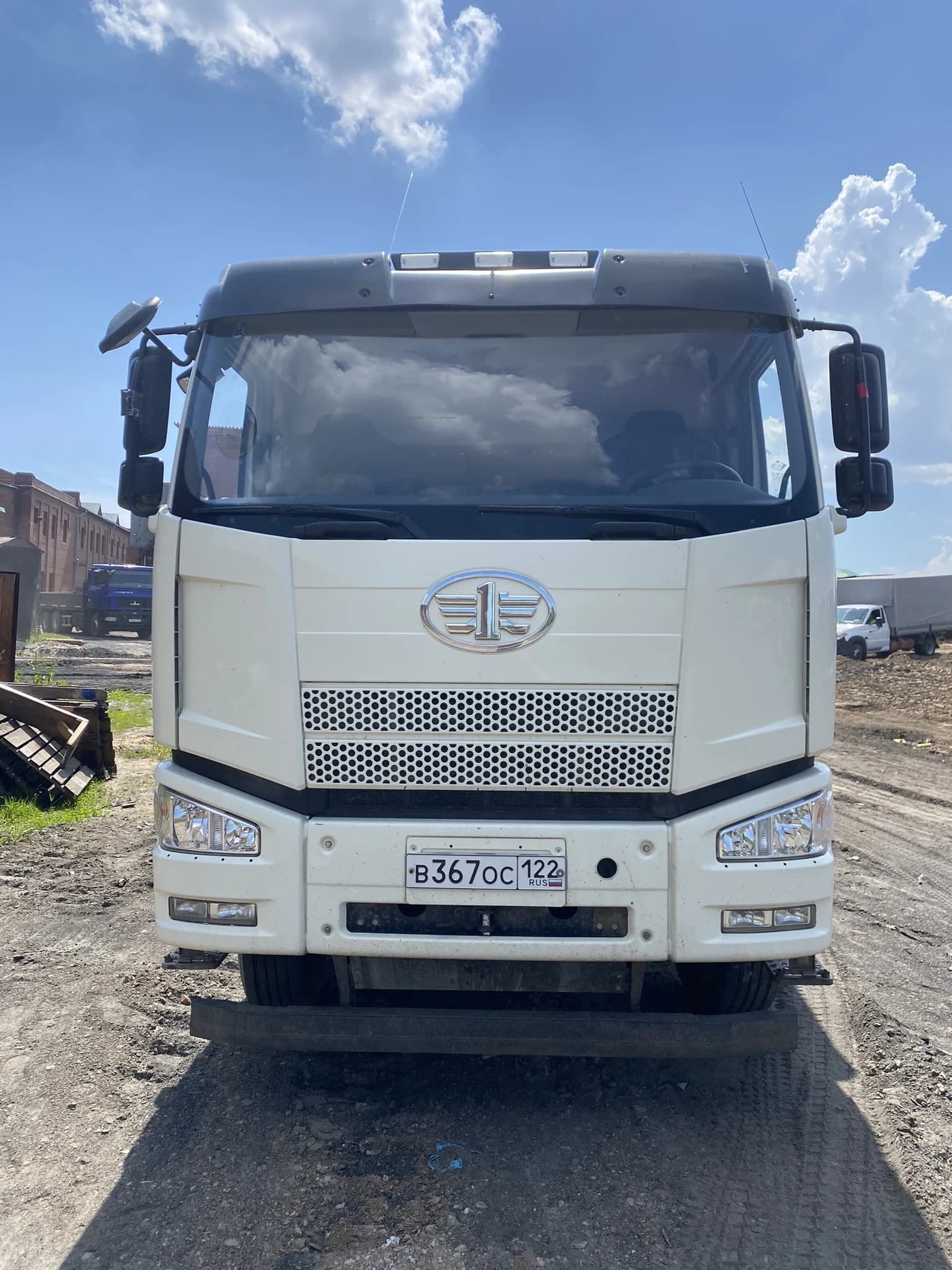 FAW J6