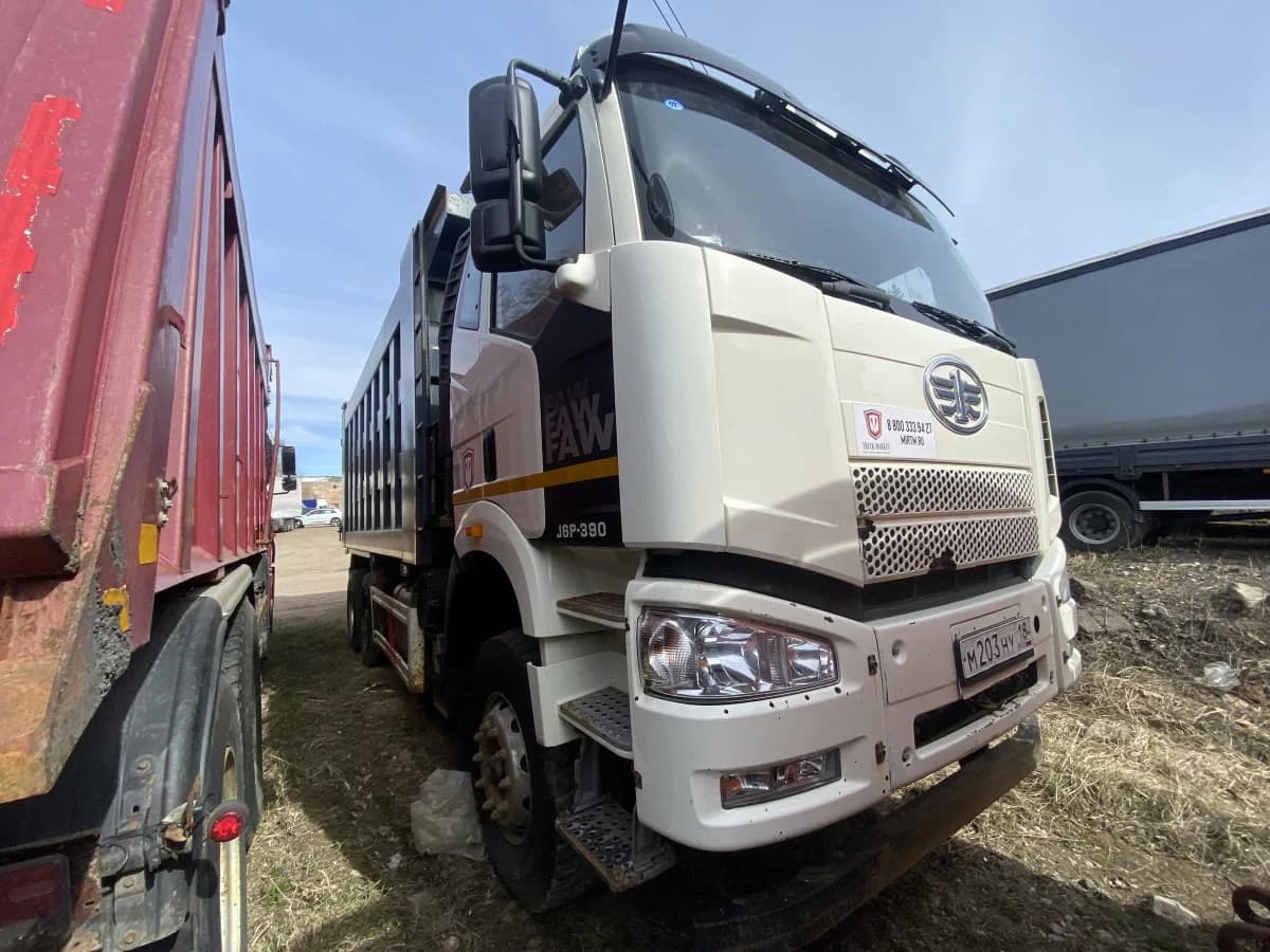 FAW J6