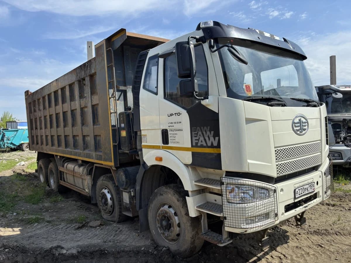 FAW J6