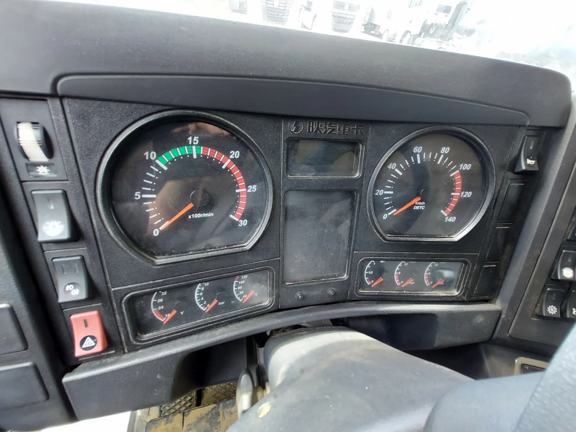 SHACMAN SX3258DT384C