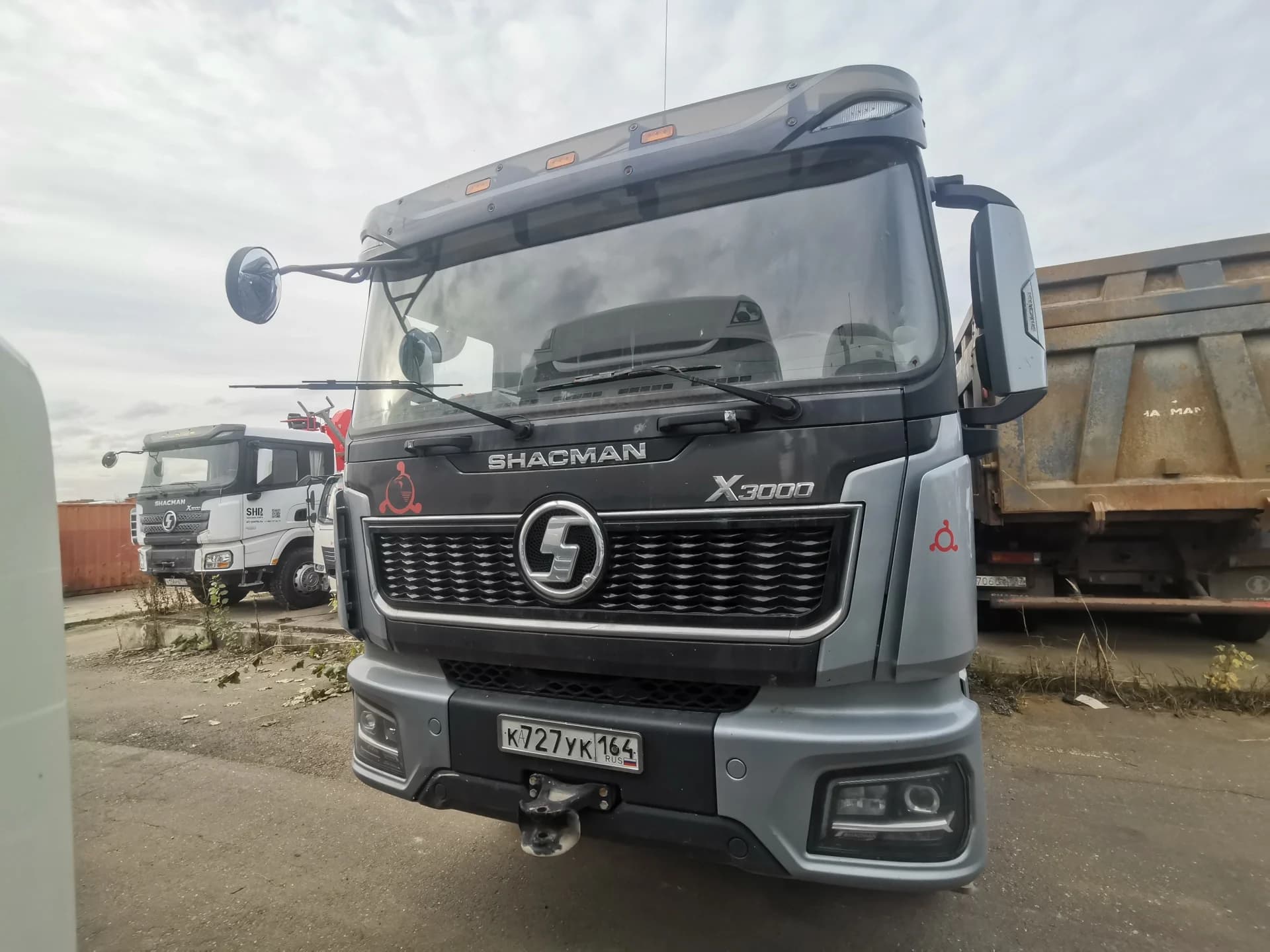 SHACMAN SX33186V366