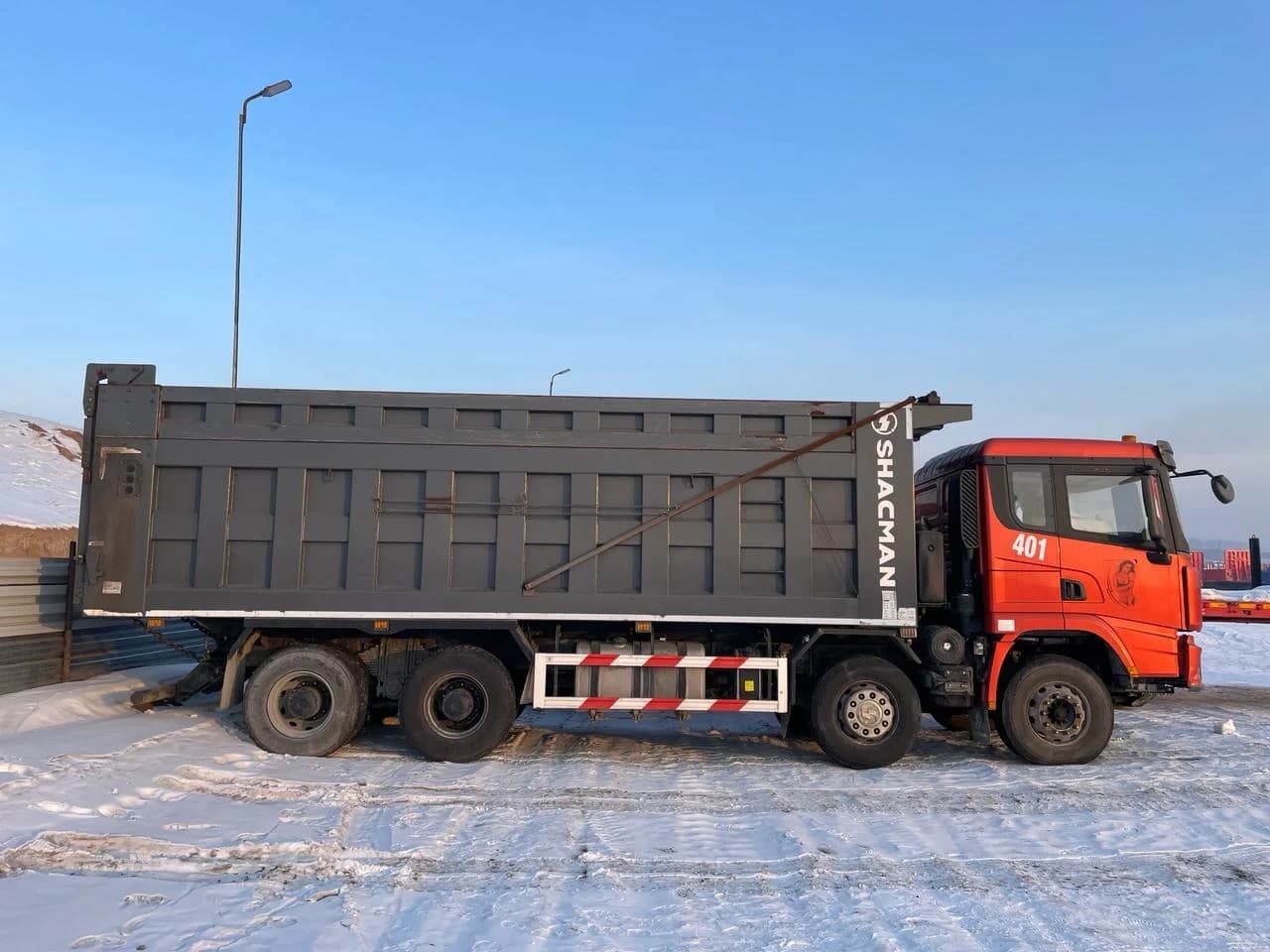 SHACMAN SX33186V366