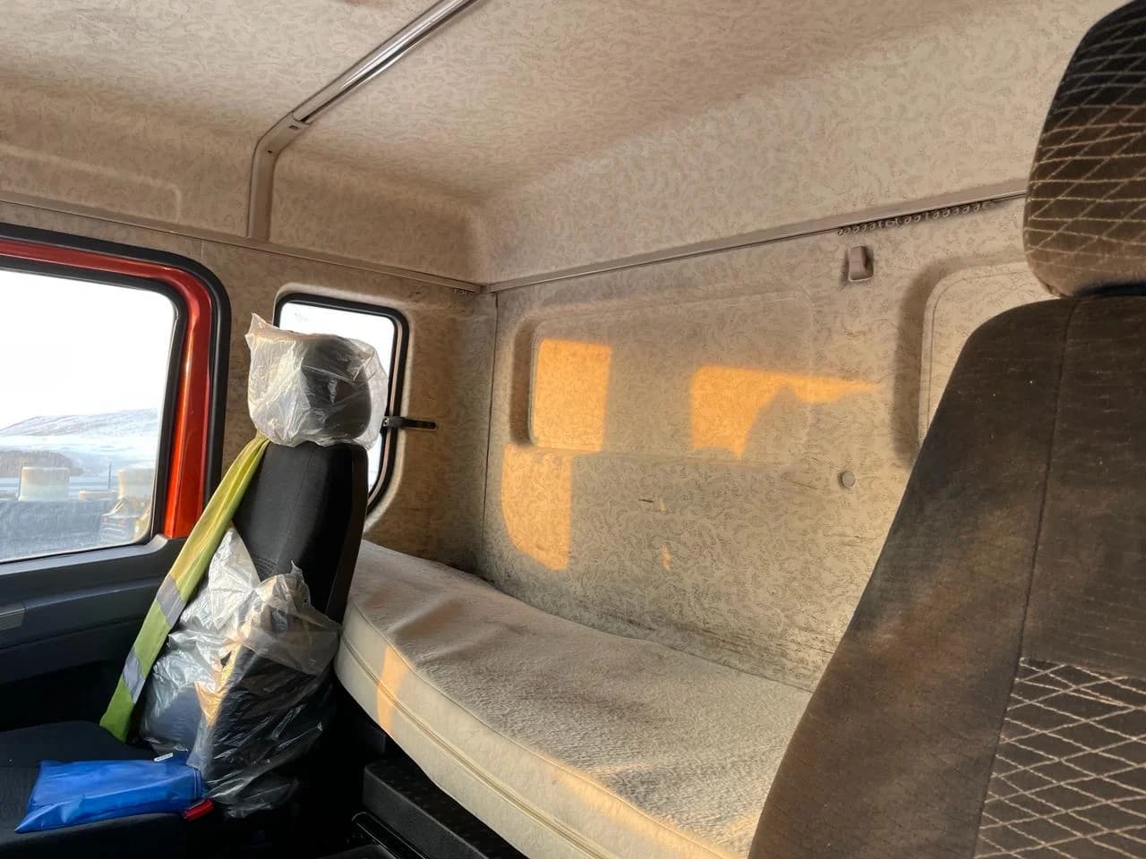 SHACMAN SX33186V366