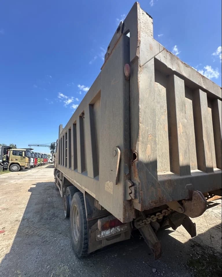 SHACMAN SX3258DR384