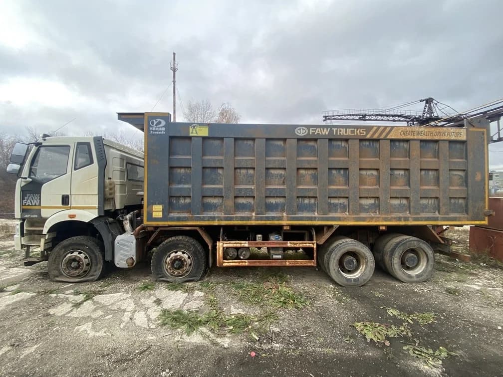 FAW J6