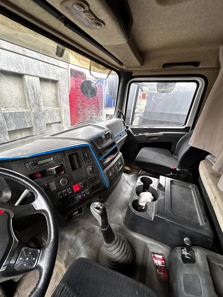 SHACMAN SX33186T366