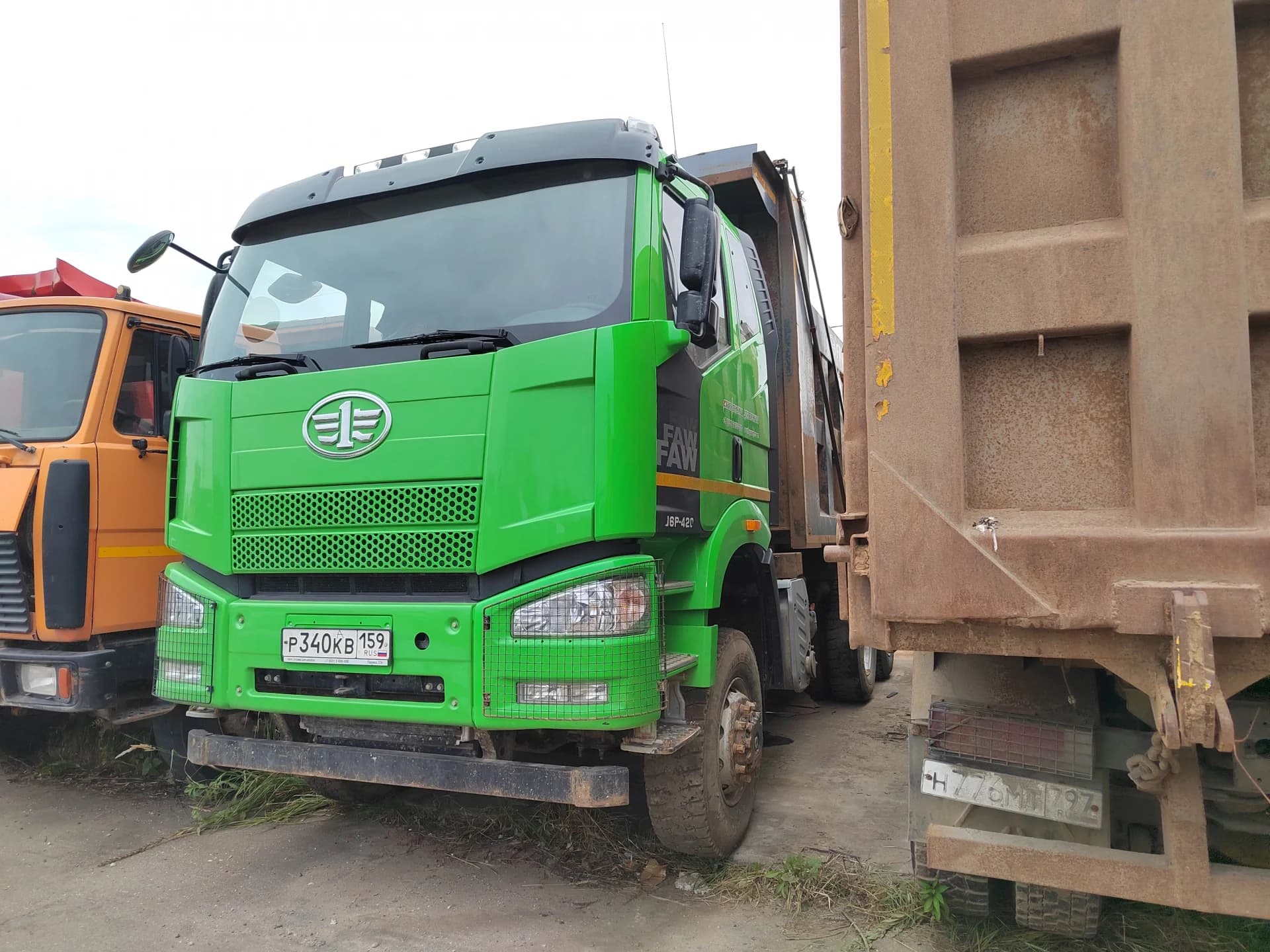 FAW J6