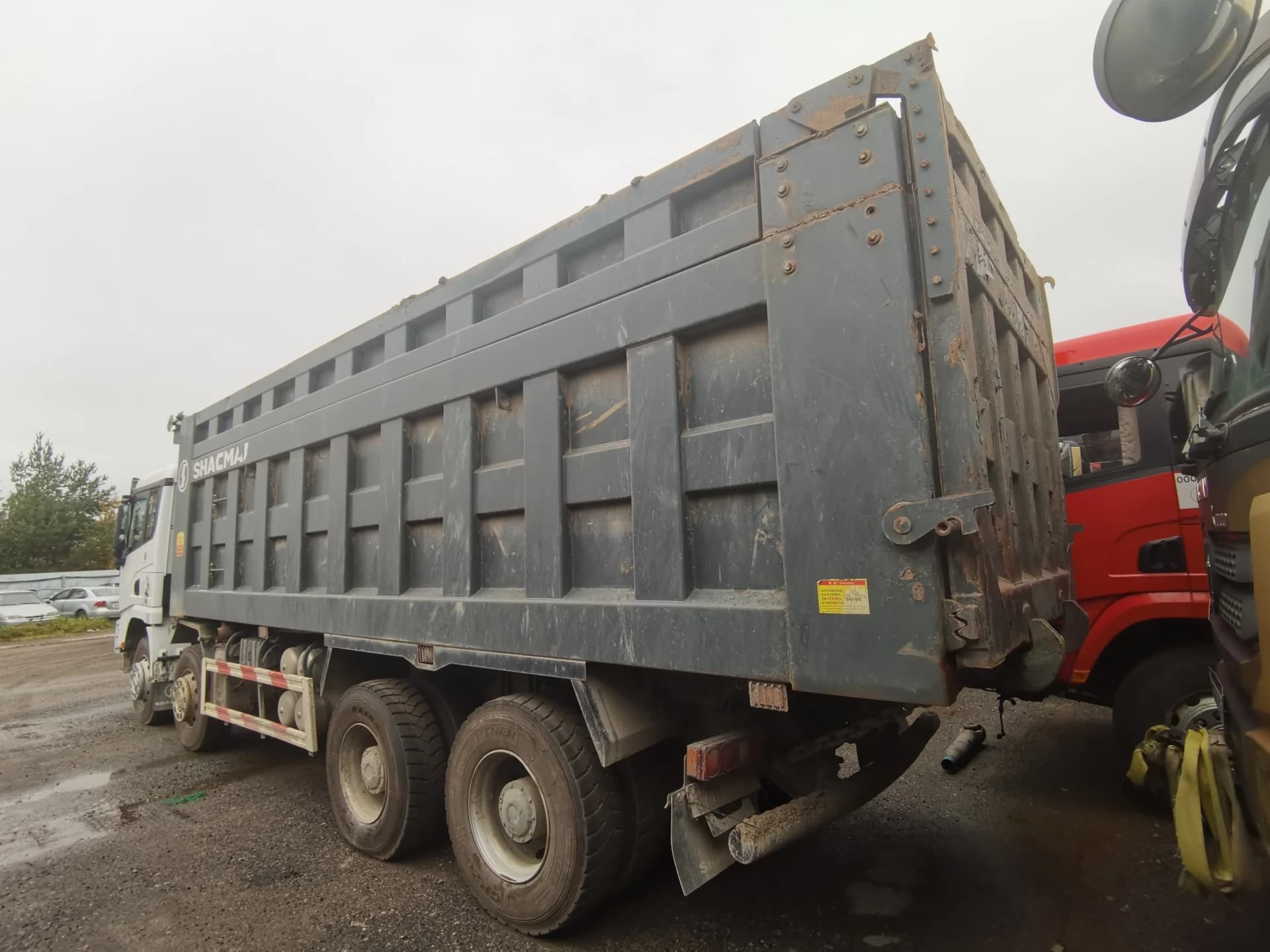 SHACMAN SX33186W366C