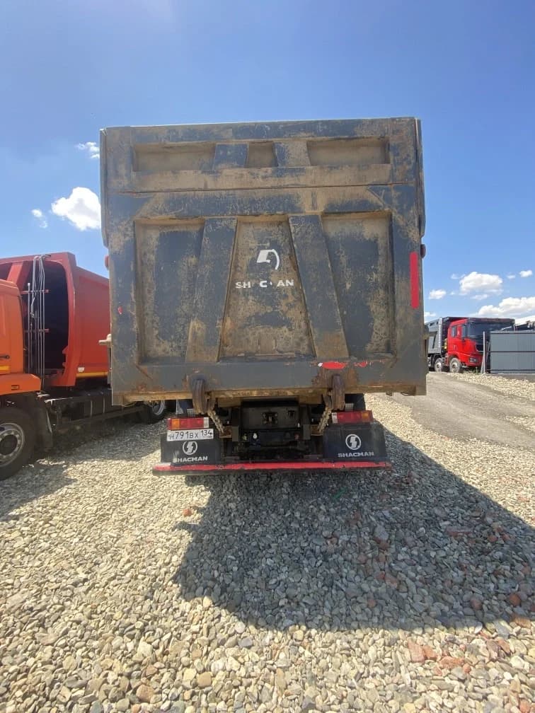 SHACMAN SX33186V366
