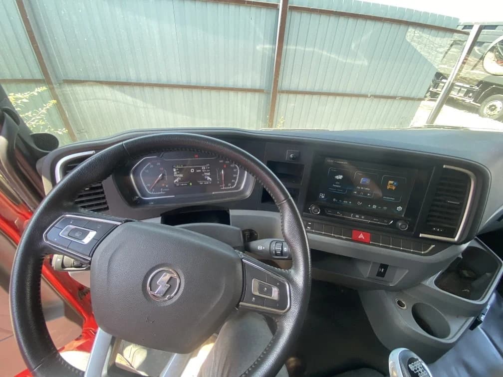 SHACMAN SX33186V366