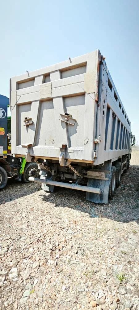 SHACMAN SX33186V366