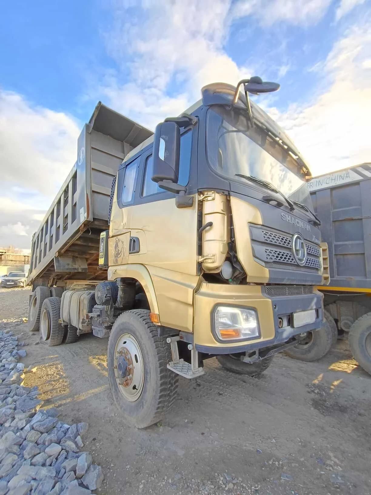 SHACMAN SX32586V385